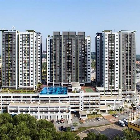 Homestay Shah Alam Bagian luar foto