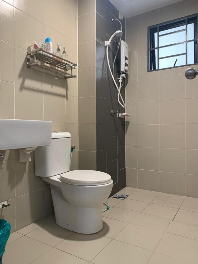 Homestay Shah Alam Bagian luar foto